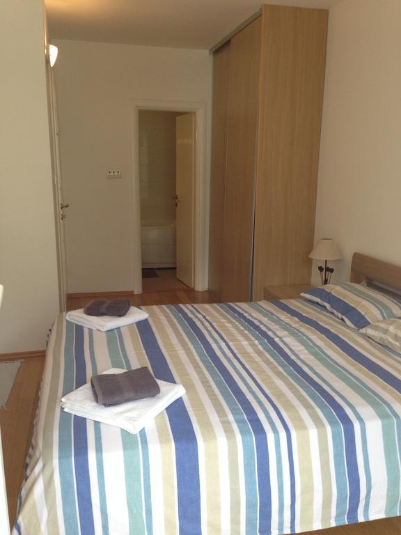 Apartment Fjord Waterfront Kotor Buitenkant foto