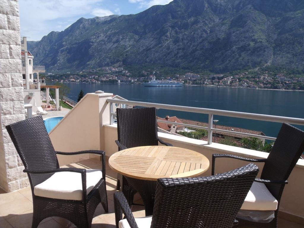 Apartment Fjord Waterfront Kotor Buitenkant foto